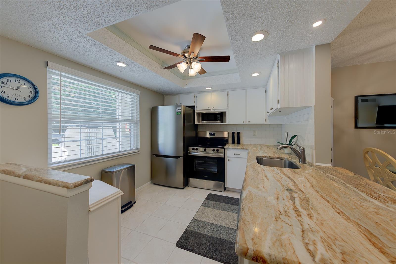 Image 8 of 51 For 946 Virginia Street 107