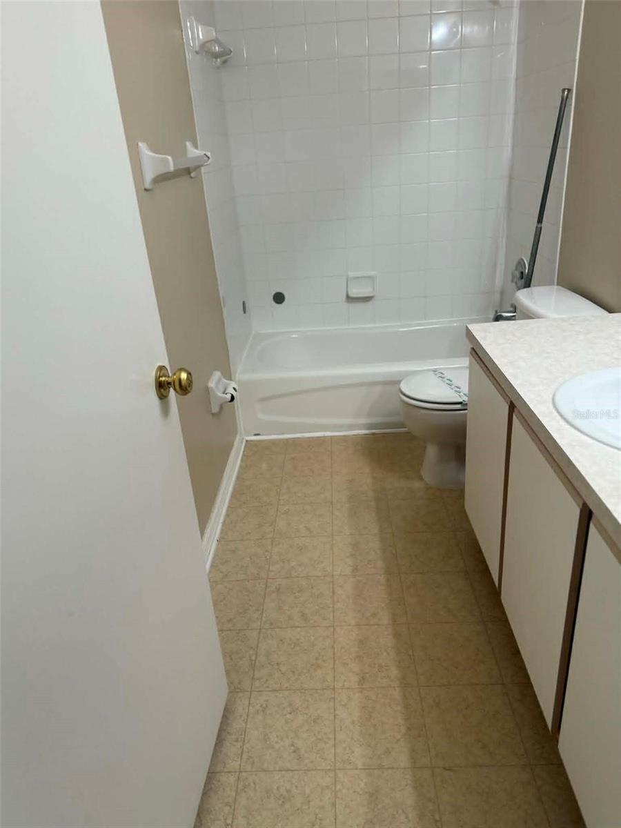 Image 14 of 25 For 2113 Fluorshire Drive