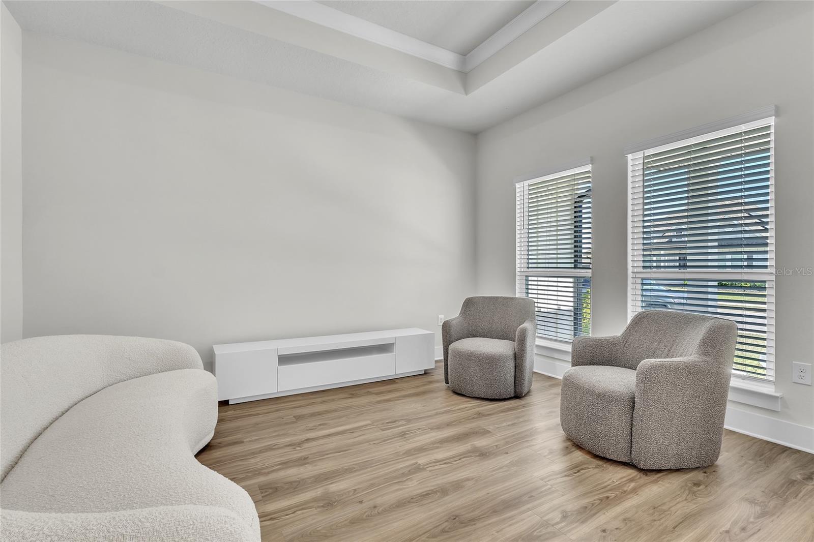 Image 6 of 47 For 5531 Blake Lane