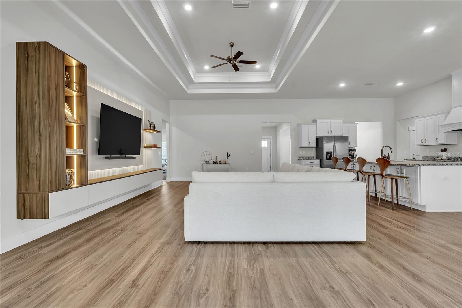 Image 8 of 47 For 5531 Blake Lane