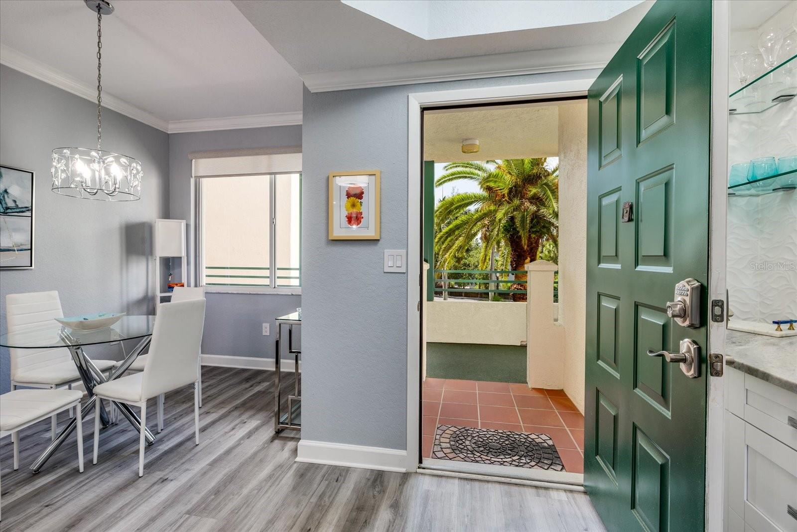 Listing photo id 10 for 4801 Osprey Drive S 207