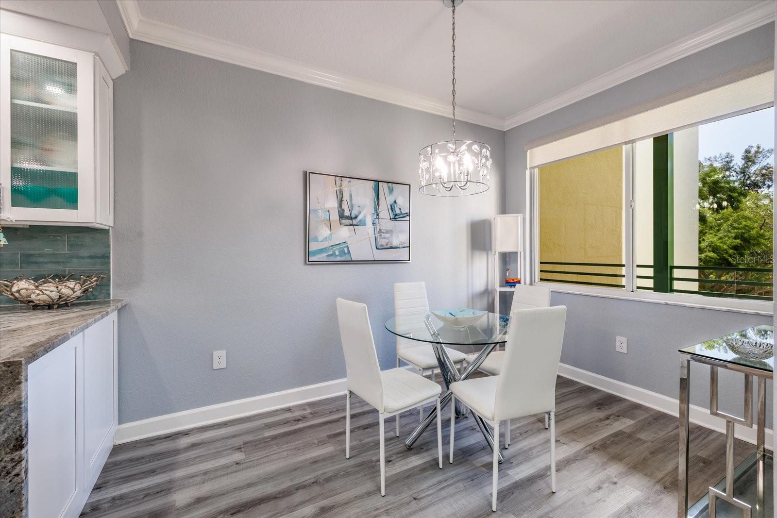 Listing photo id 12 for 4801 Osprey Drive S 207