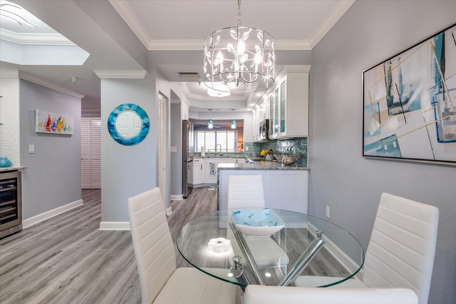 Listing photo id 13 for 4801 Osprey Drive S 207
