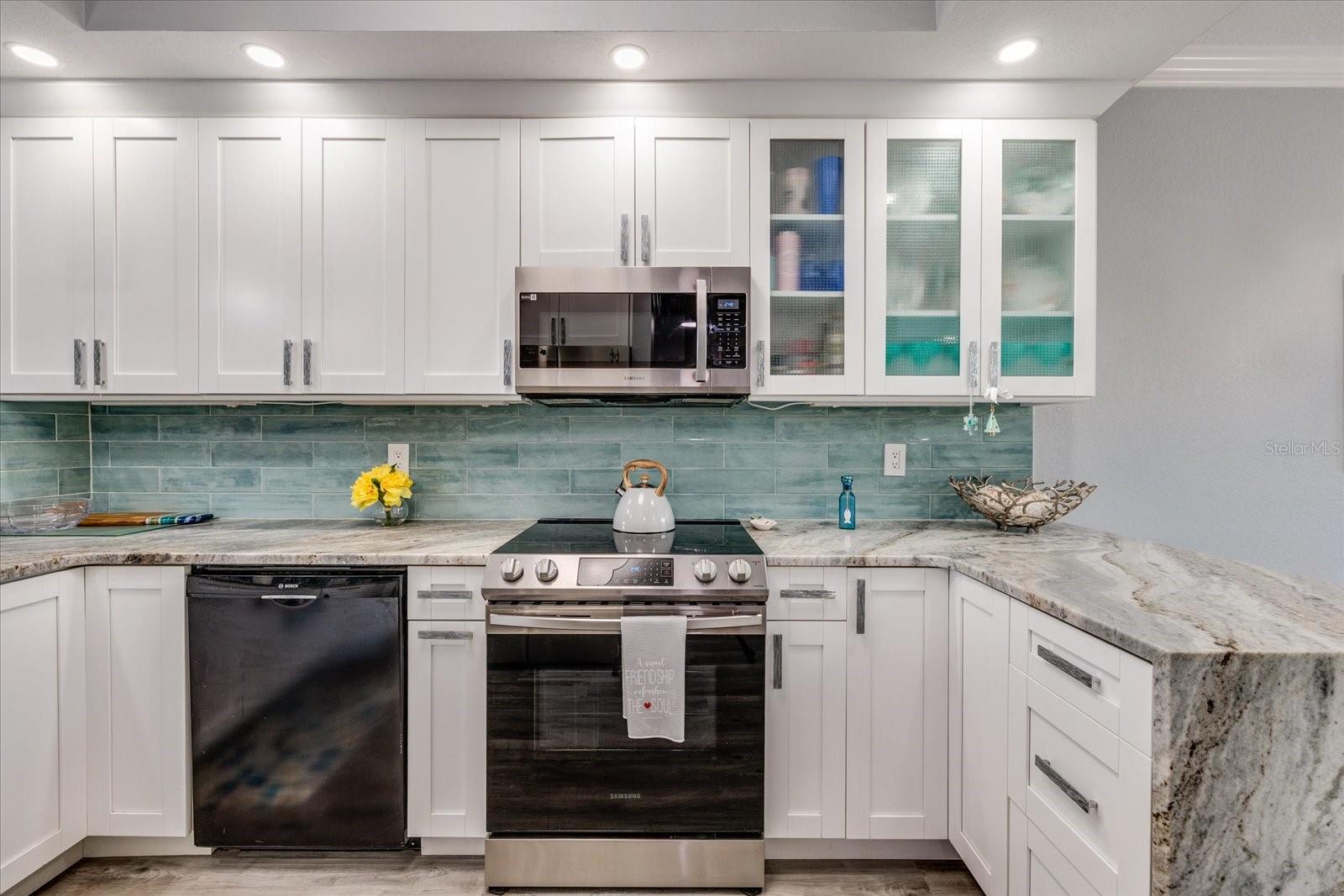 Listing photo id 15 for 4801 Osprey Drive S 207