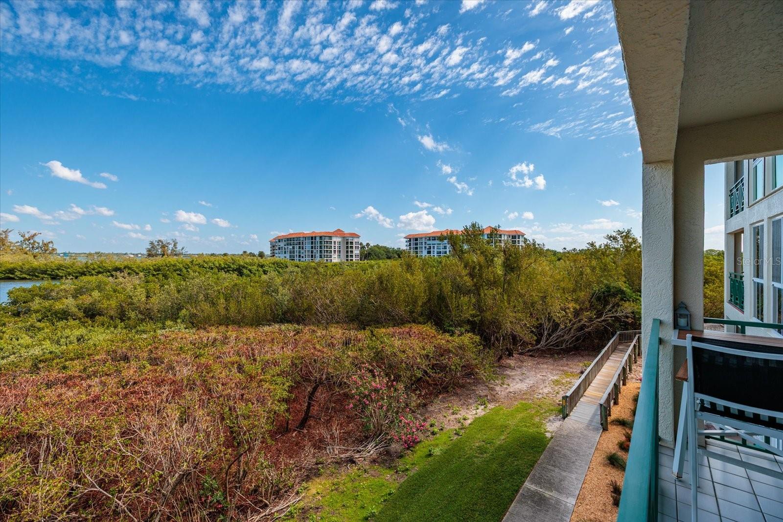 Listing photo id 25 for 4801 Osprey Drive S 207