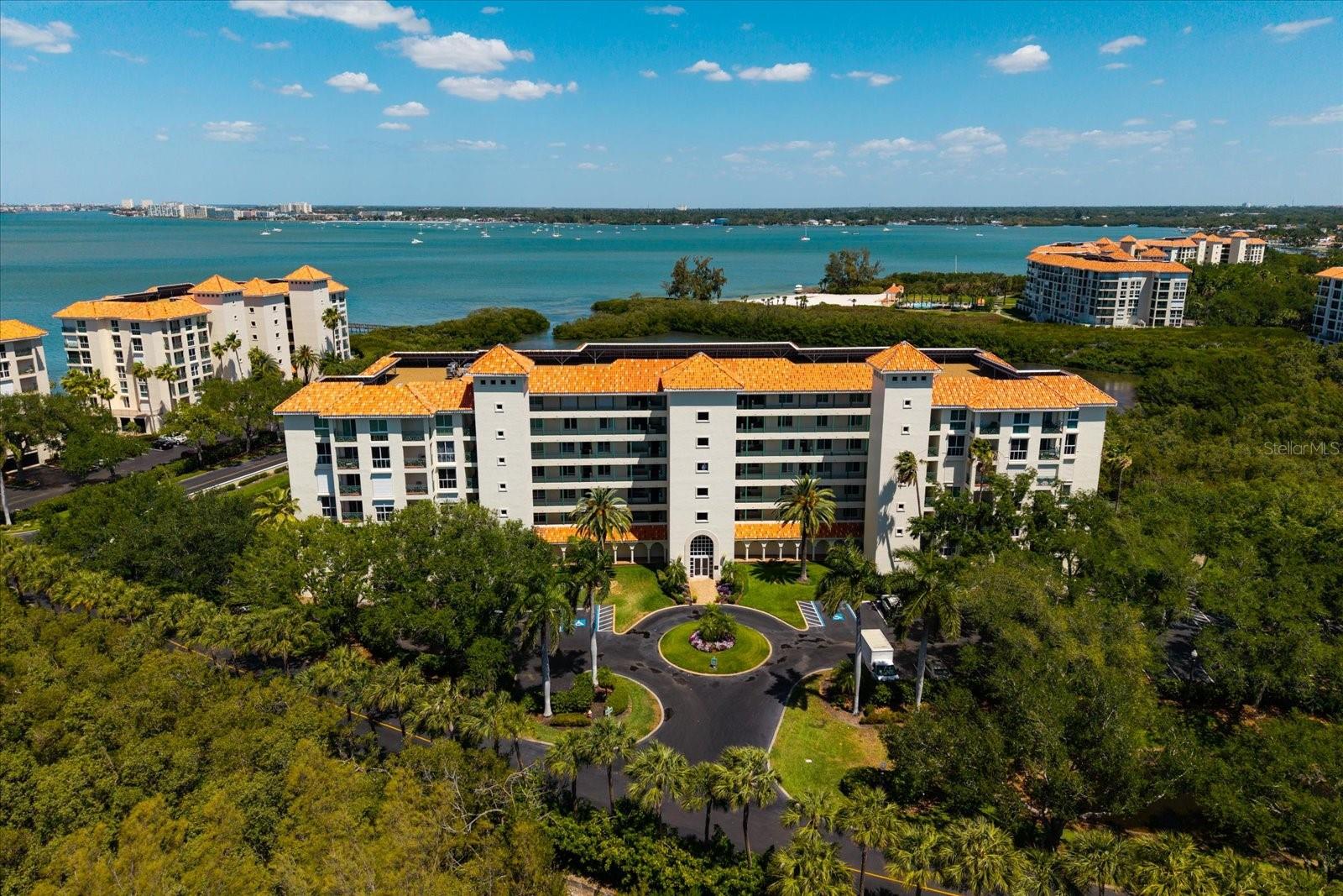 Listing photo id 41 for 4801 Osprey Drive S 207