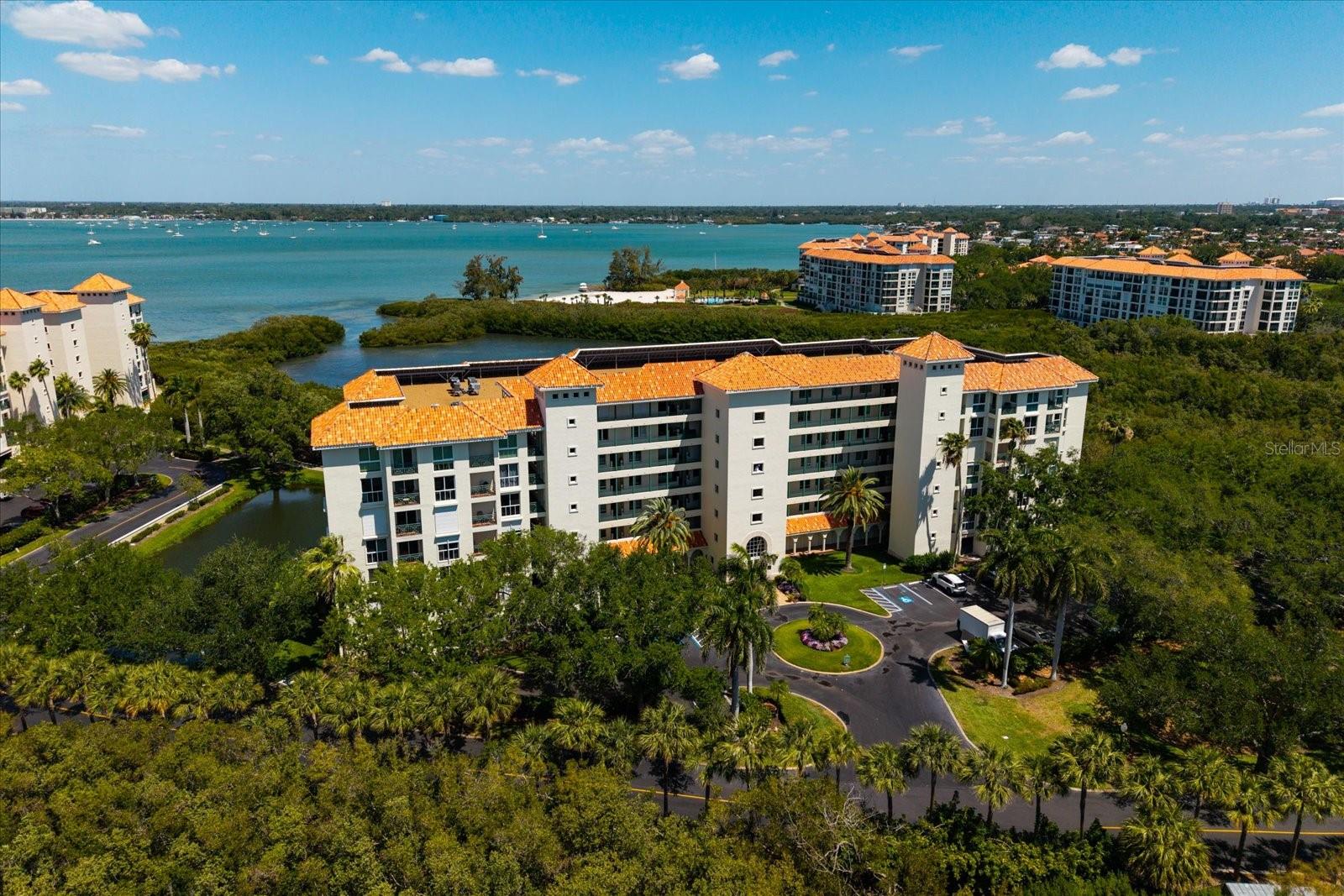 Listing photo id 42 for 4801 Osprey Drive S 207