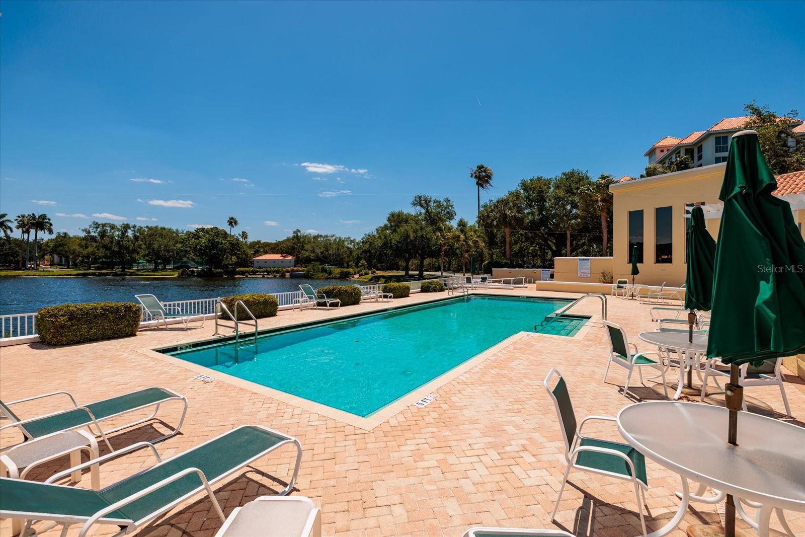 Listing photo id 58 for 4801 Osprey Drive S 207