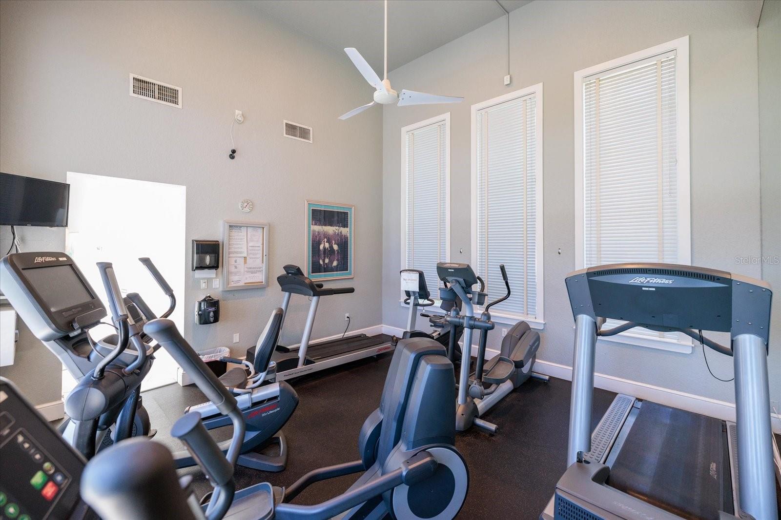 Listing photo id 63 for 4801 Osprey Drive S 207