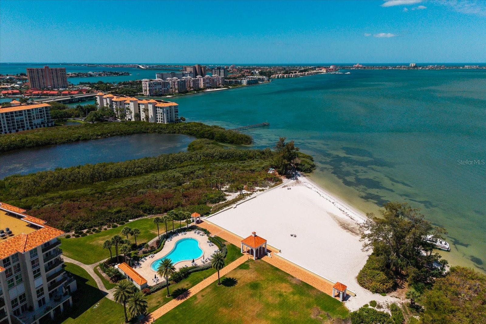Listing photo id 77 for 4801 Osprey Drive S 207