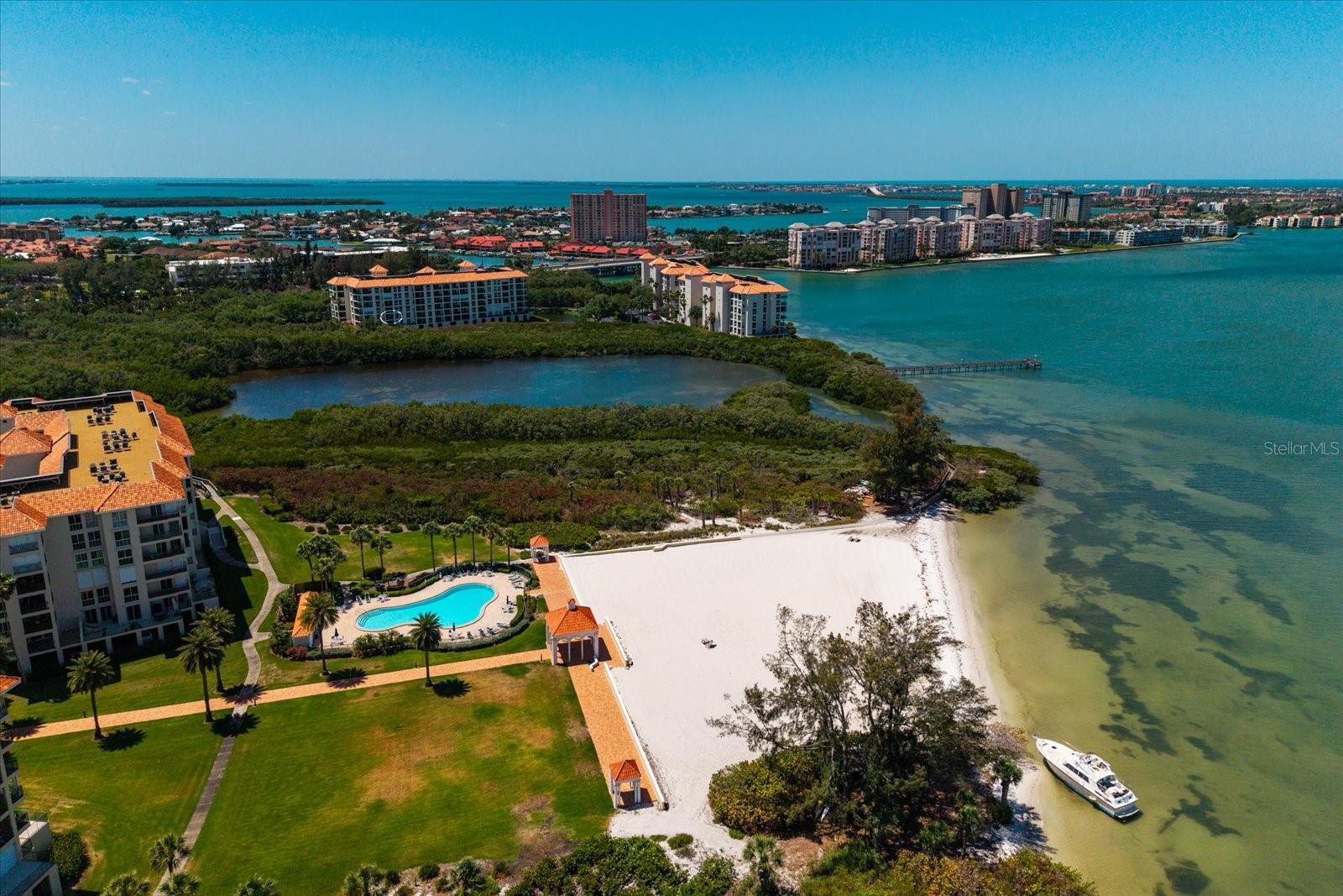 Listing photo id 78 for 4801 Osprey Drive S 207