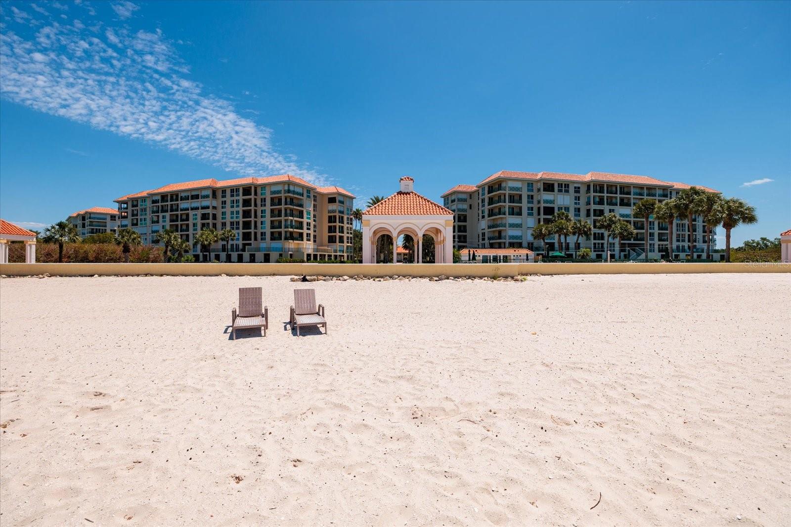 Listing photo id 85 for 4801 Osprey Drive S 207