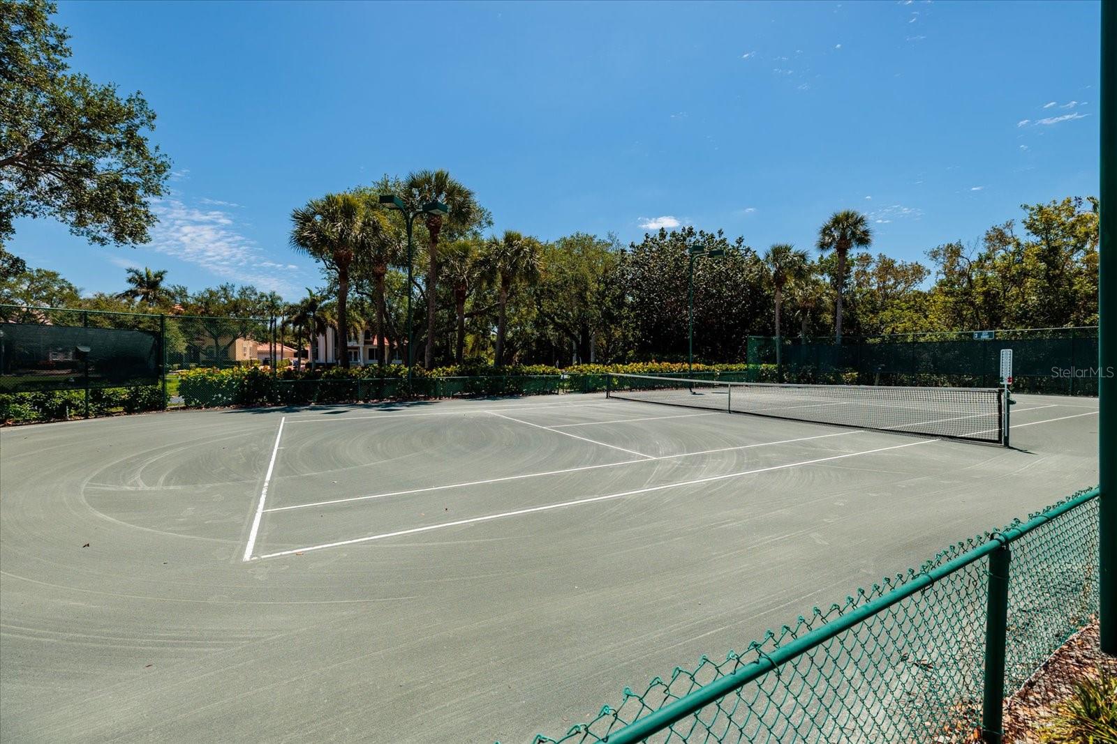Listing photo id 89 for 4801 Osprey Drive S 207