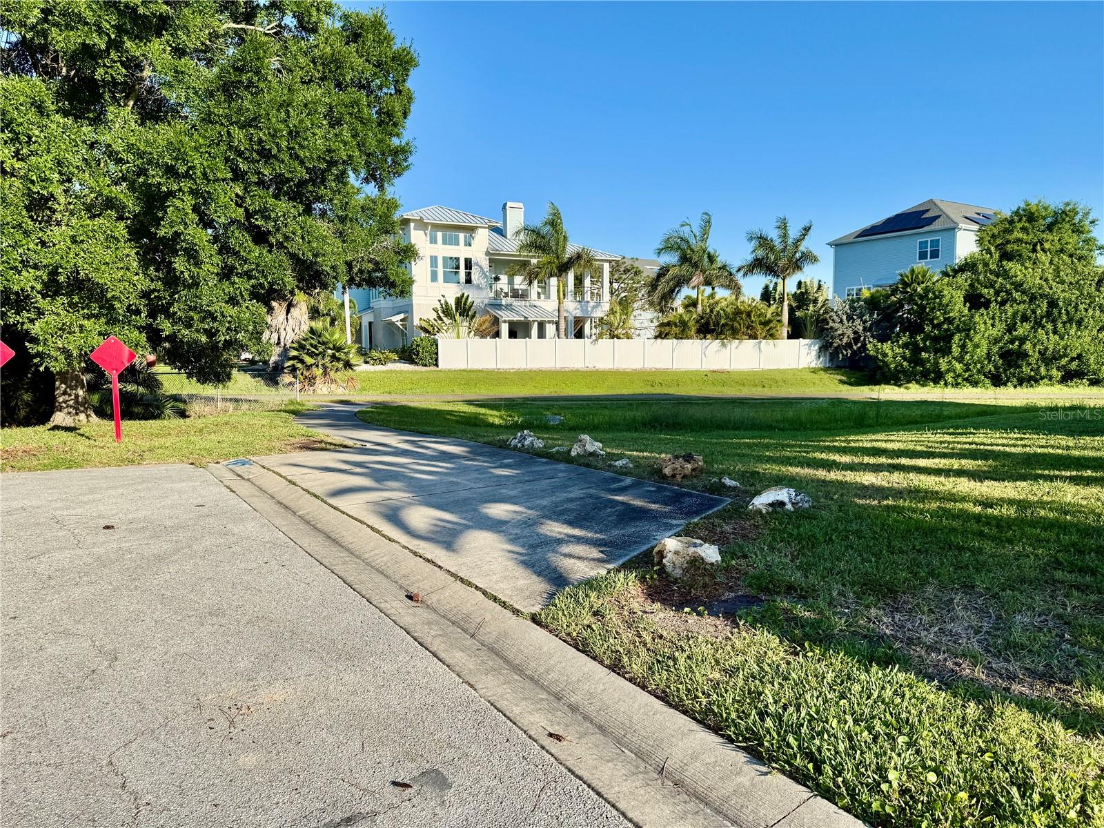 Image 34 of 43 For 501 Palm Avenue