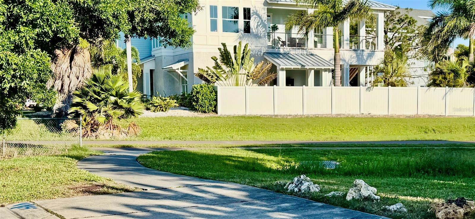 Image 36 of 43 For 501 Palm Avenue