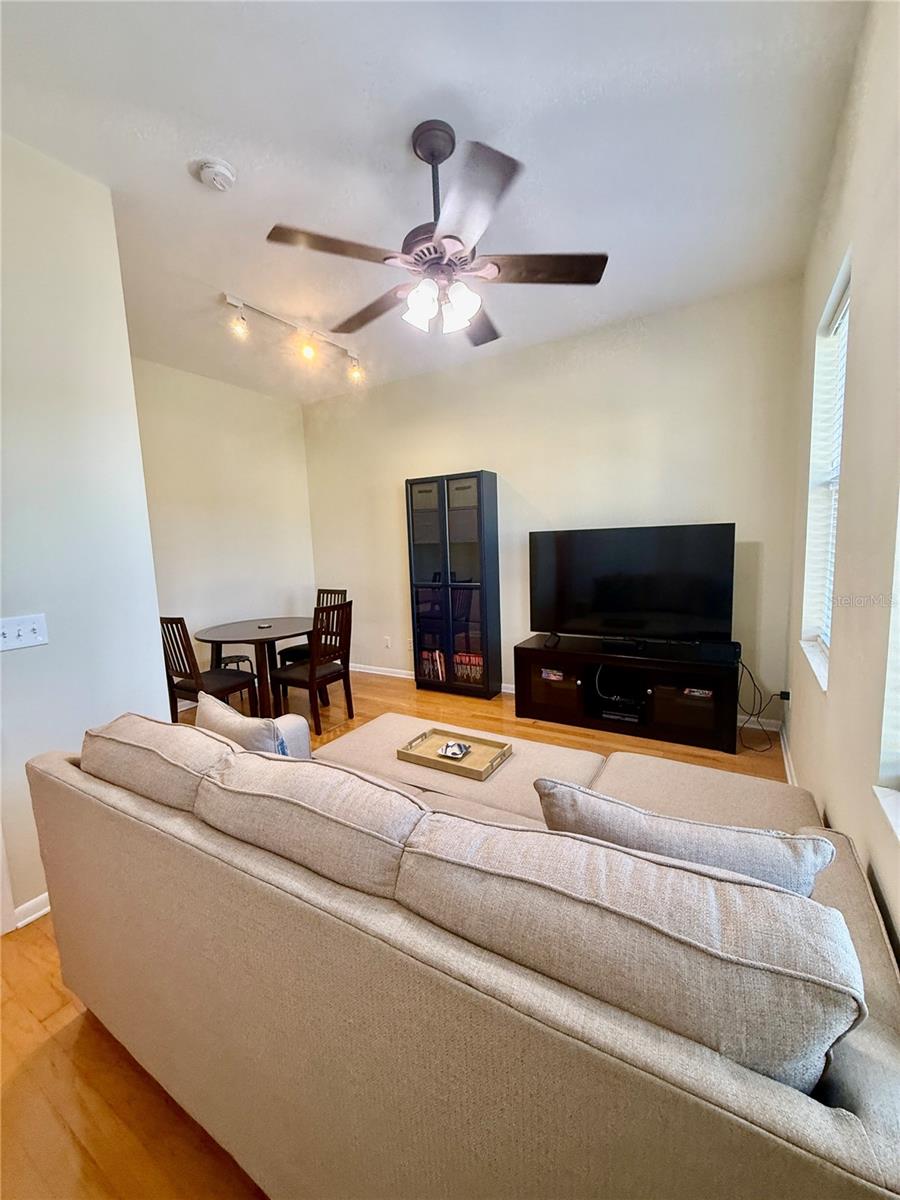 Image 4 of 43 For 501 Palm Avenue