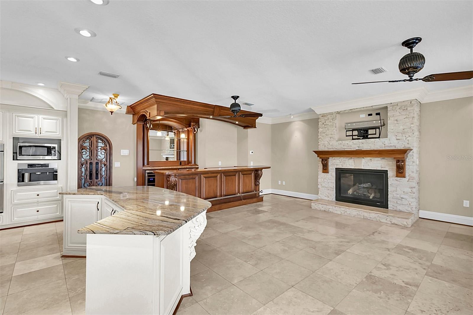 Image 4 of 16 For 4404 Lake In The Woods Drive