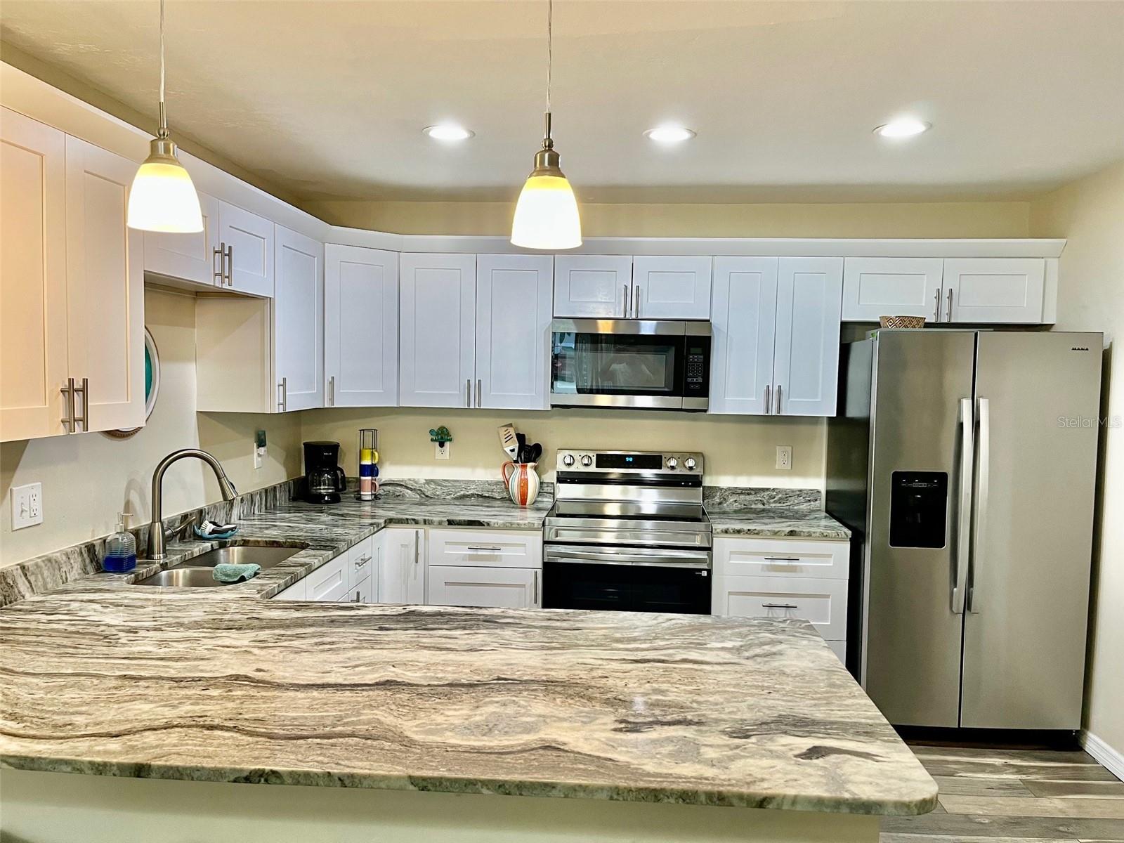 Image 11 of 23 For 2475 47th Street S