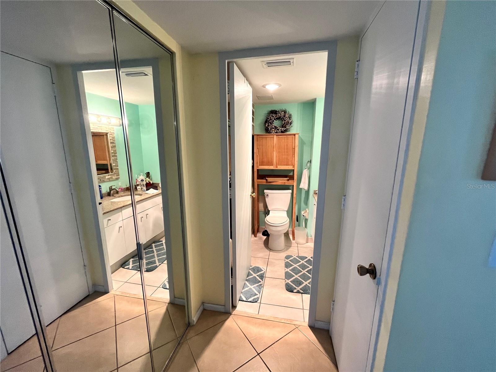Image 23 of 67 For 880 Mandalay Avenue N902