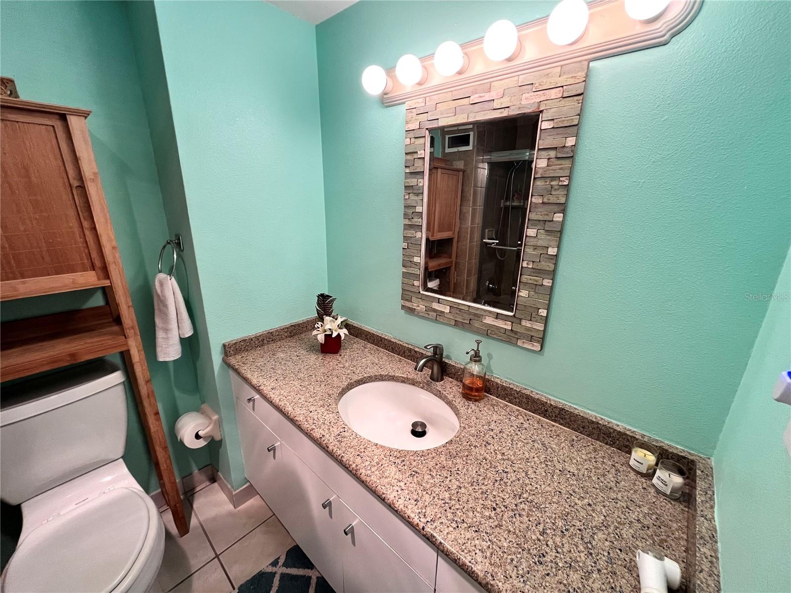Image 47 of 67 For 880 Mandalay Avenue N902