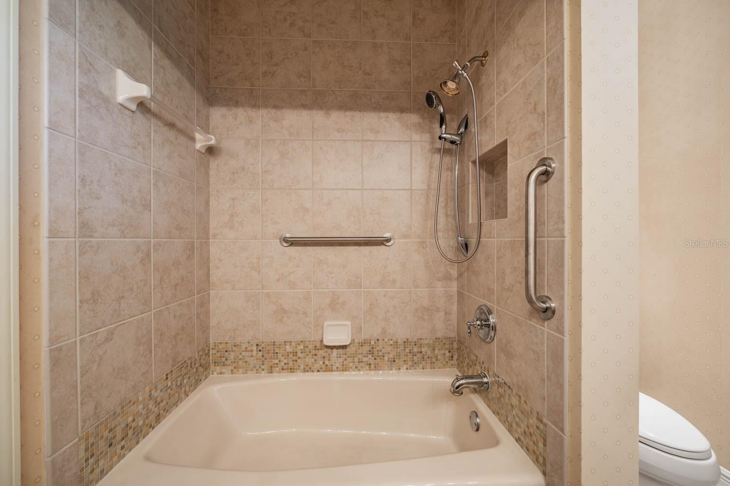 Image 53 of 100 For 13327 Carnoustie Circle