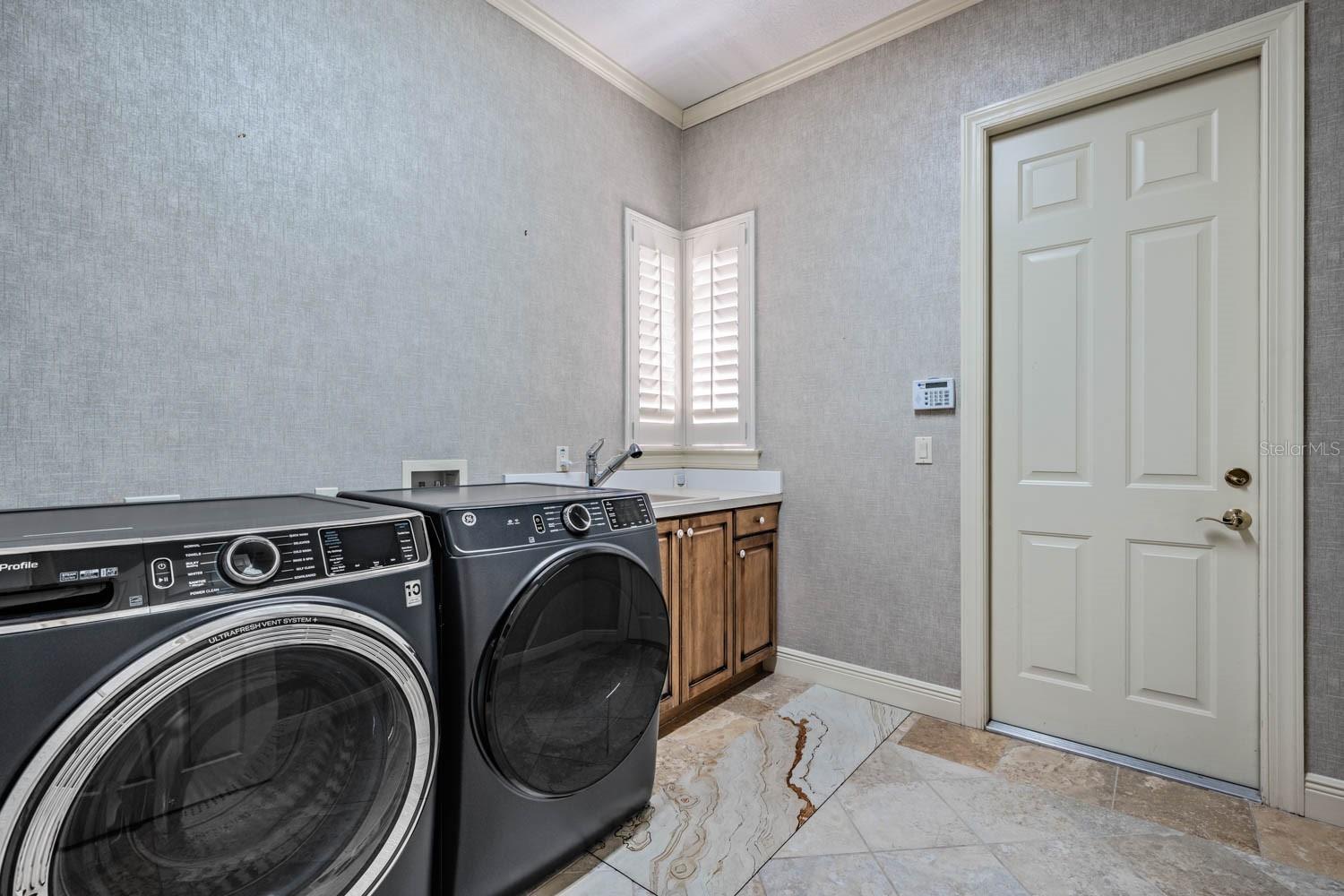 Image 66 of 100 For 13327 Carnoustie Circle