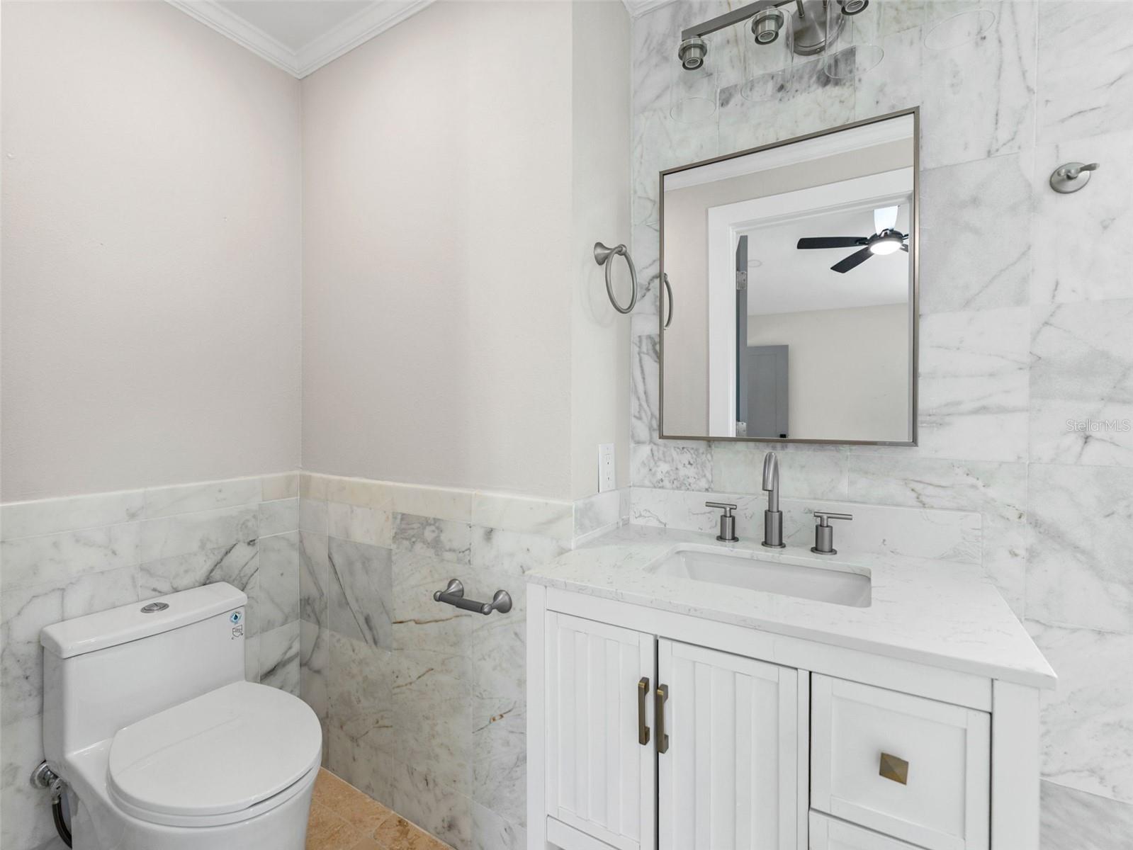 Image 22 of 37 For 1242 Bermuda Street