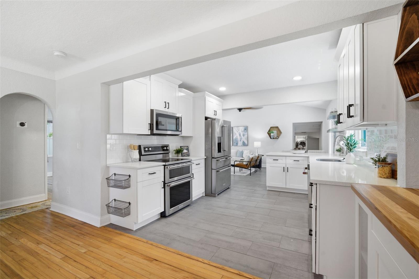 Image 17 of 84 For 3105 Jackson Street N