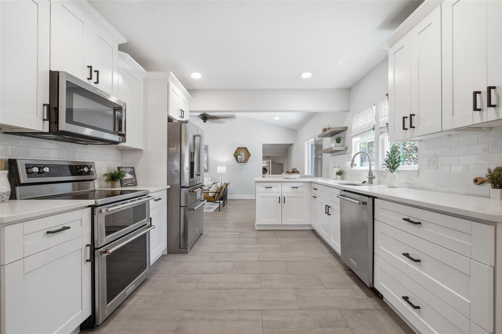 Image 18 of 84 For 3105 Jackson Street N