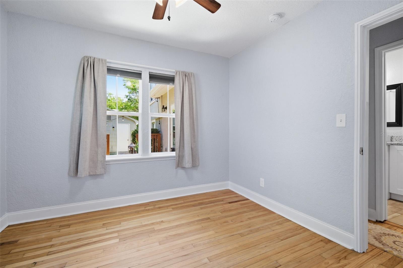 Image 30 of 84 For 3105 Jackson Street N