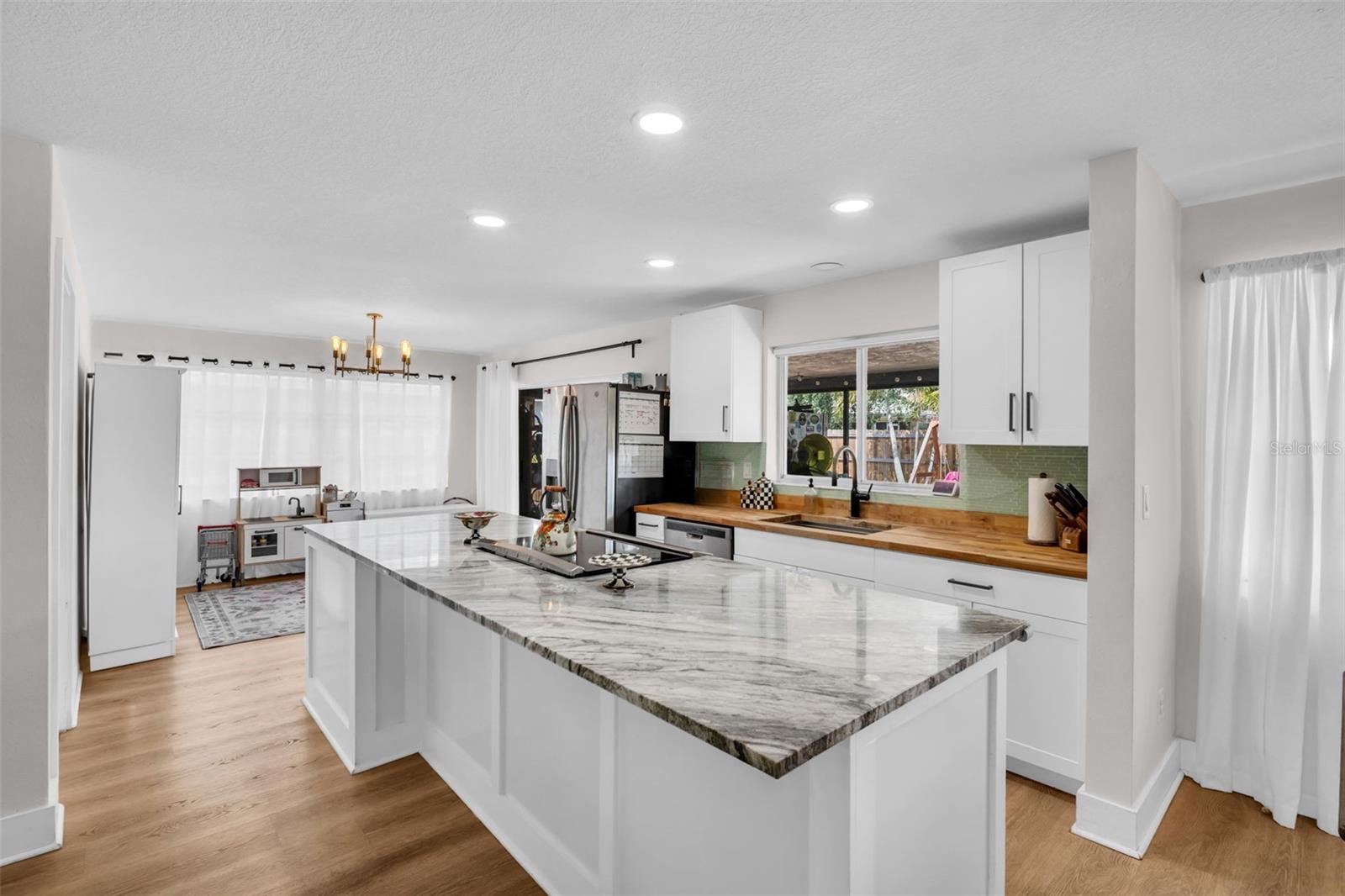 Image 11 of 37 For 2542 Wynnewood Drive