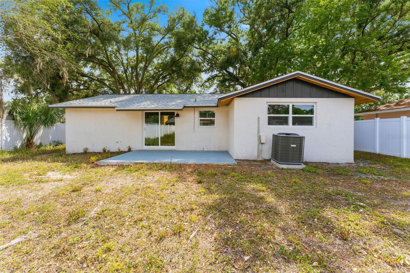 Image 21 of 24 For 3513 Beechwood Boulevard