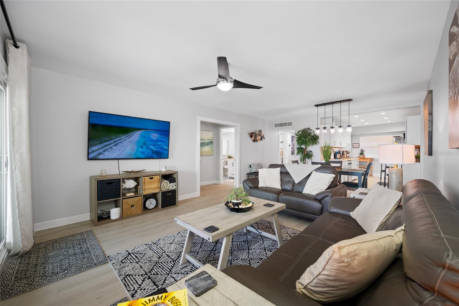 Image 40 of 67 For 3100 Gulf Boulevard 132