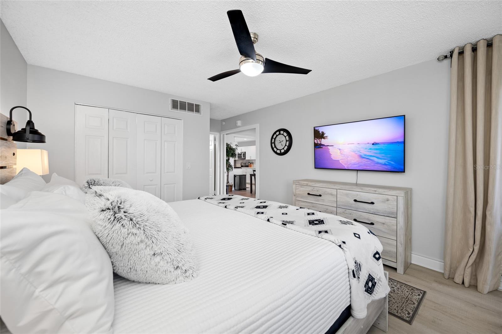 Image 45 of 67 For 3100 Gulf Boulevard 132