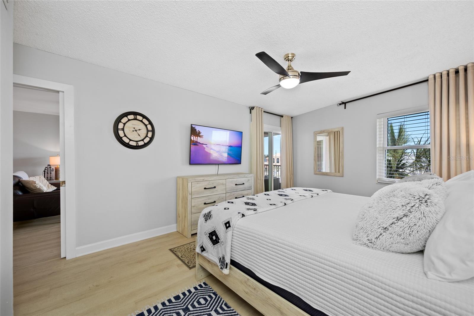 Image 46 of 67 For 3100 Gulf Boulevard 132