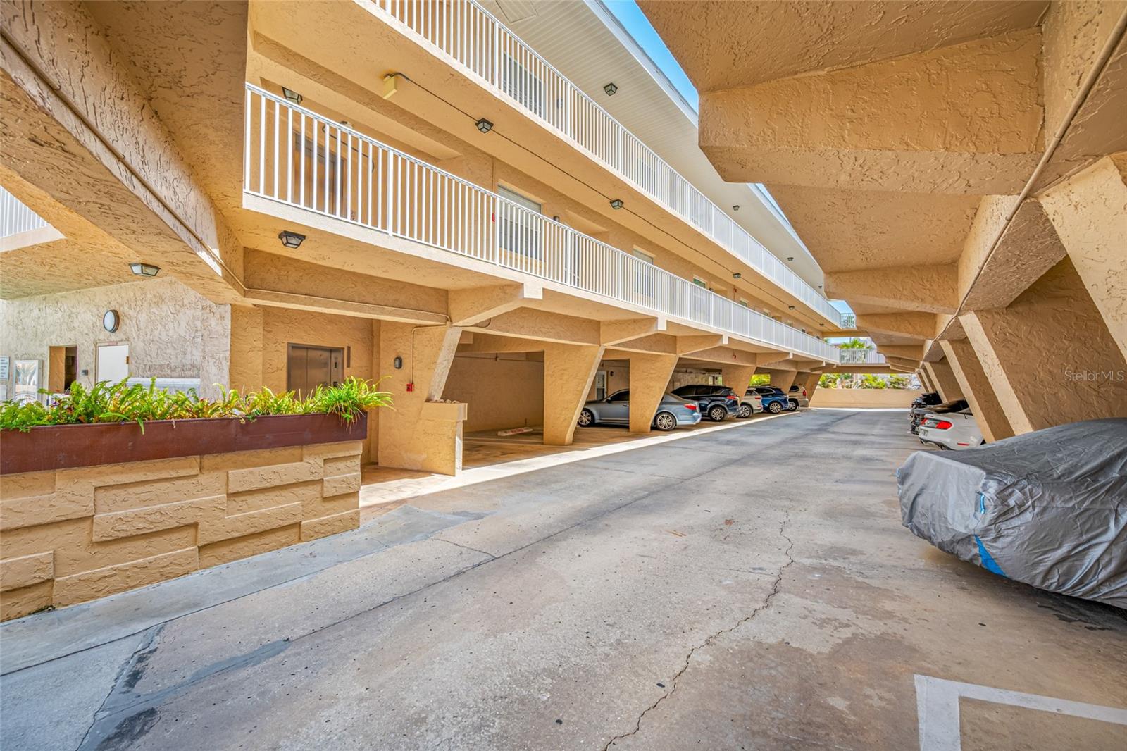 Image 7 of 67 For 3100 Gulf Boulevard 132