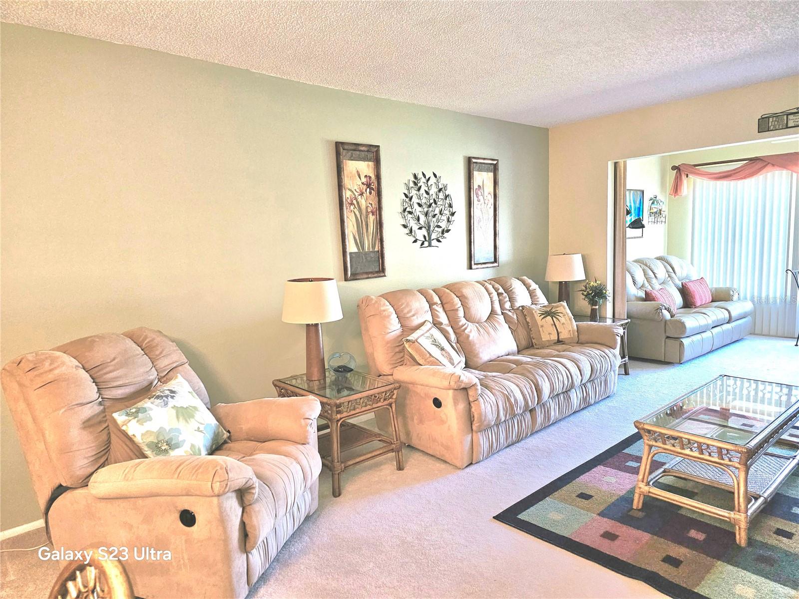 Image 10 of 76 For 2440 World Parkway Boulevard 46