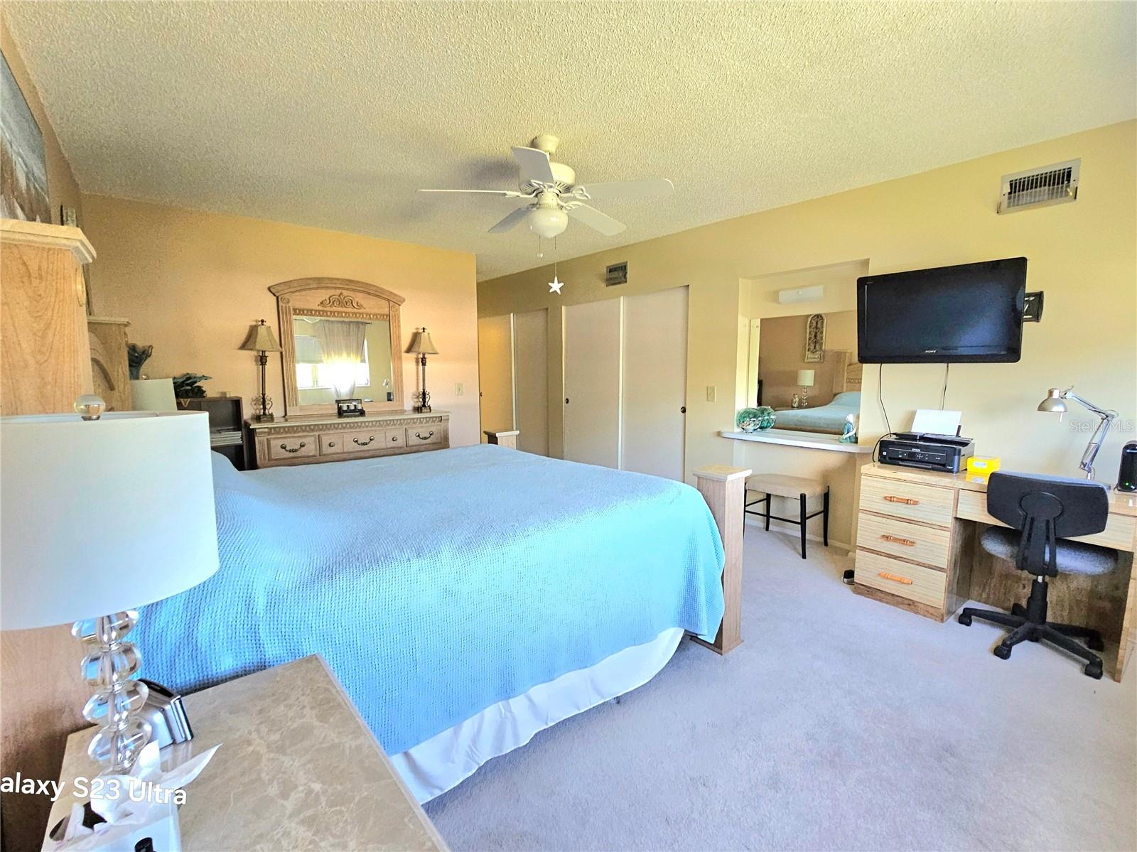 Image 18 of 76 For 2440 World Parkway Boulevard 46
