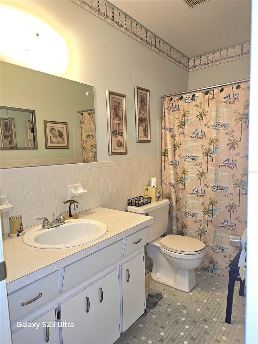 Image 26 of 76 For 2440 World Parkway Boulevard 46