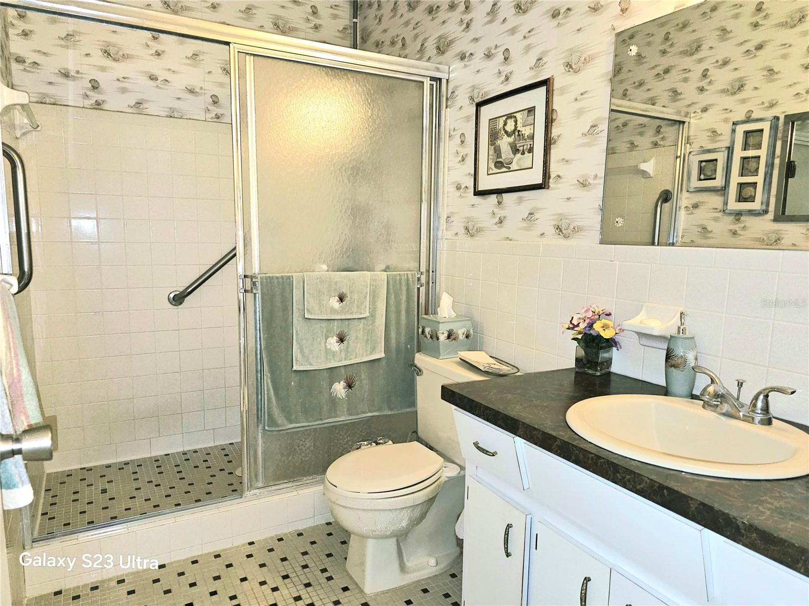 Image 29 of 76 For 2440 World Parkway Boulevard 46