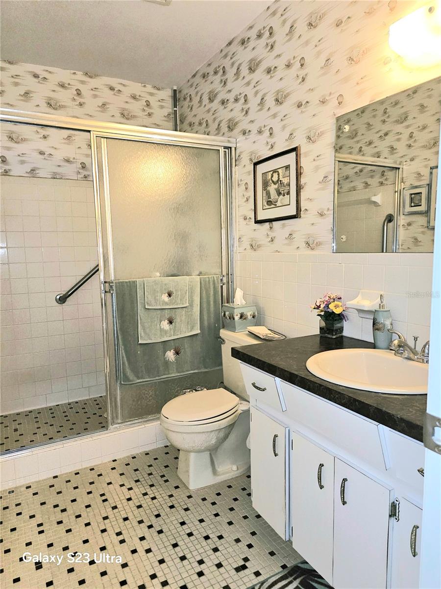Image 30 of 76 For 2440 World Parkway Boulevard 46