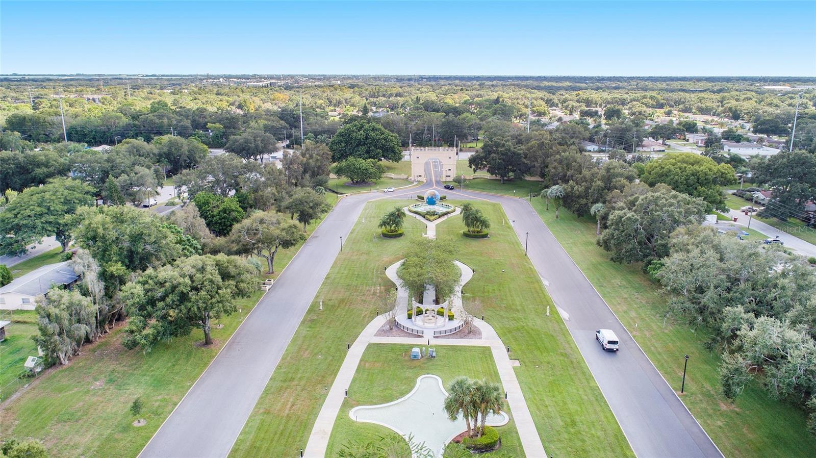 Image 32 of 76 For 2440 World Parkway Boulevard 46