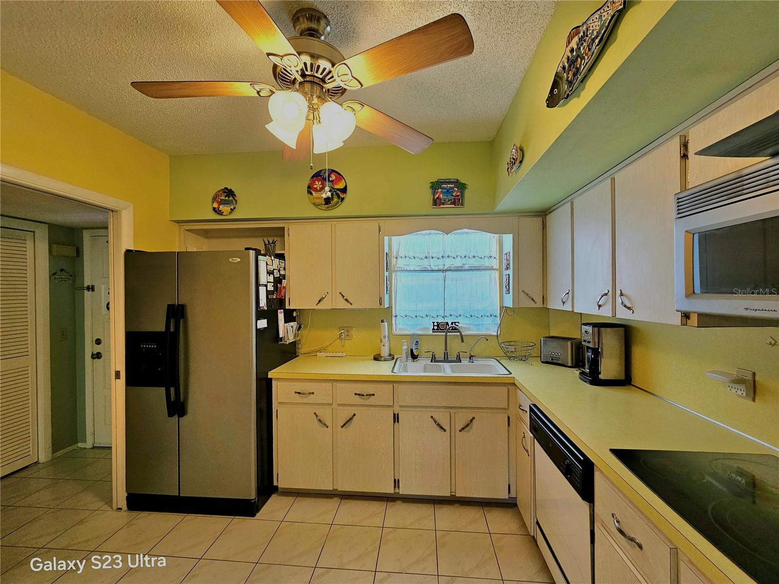 Image 4 of 76 For 2440 World Parkway Boulevard 46