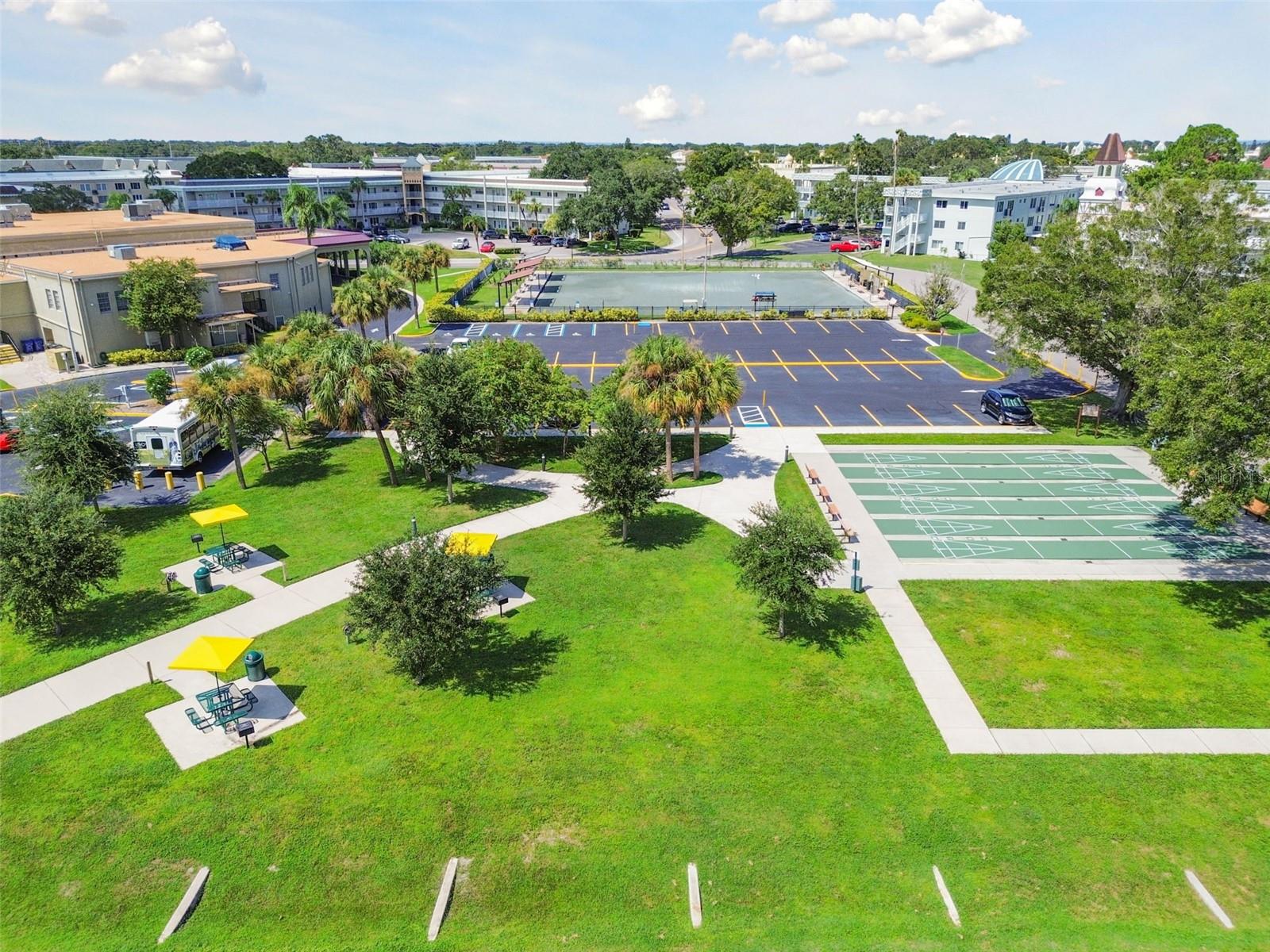Image 40 of 76 For 2440 World Parkway Boulevard 46