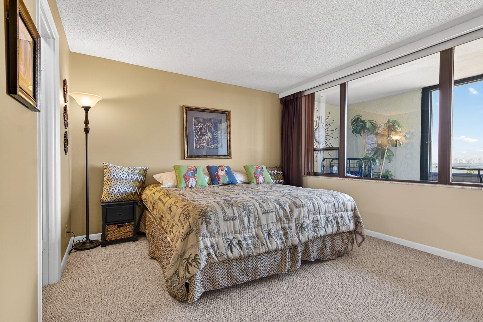 Image 21 of 70 For 2620 Cove Cay Drive 904