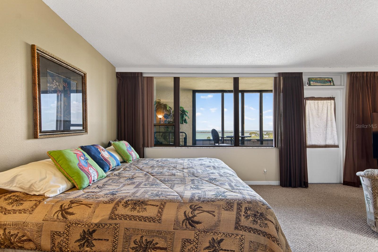 Image 23 of 70 For 2620 Cove Cay Drive 904