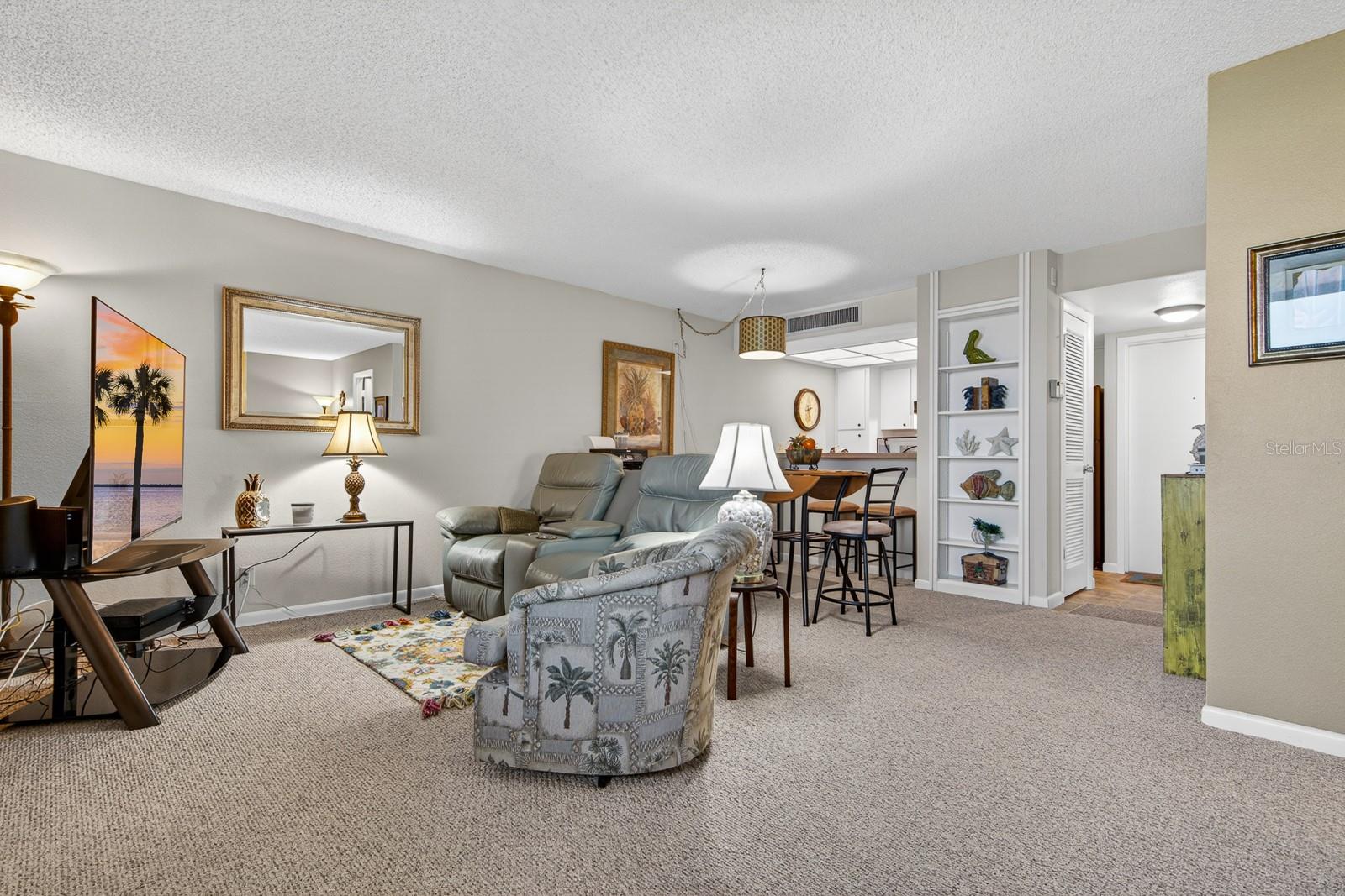 Image 25 of 70 For 2620 Cove Cay Drive 904