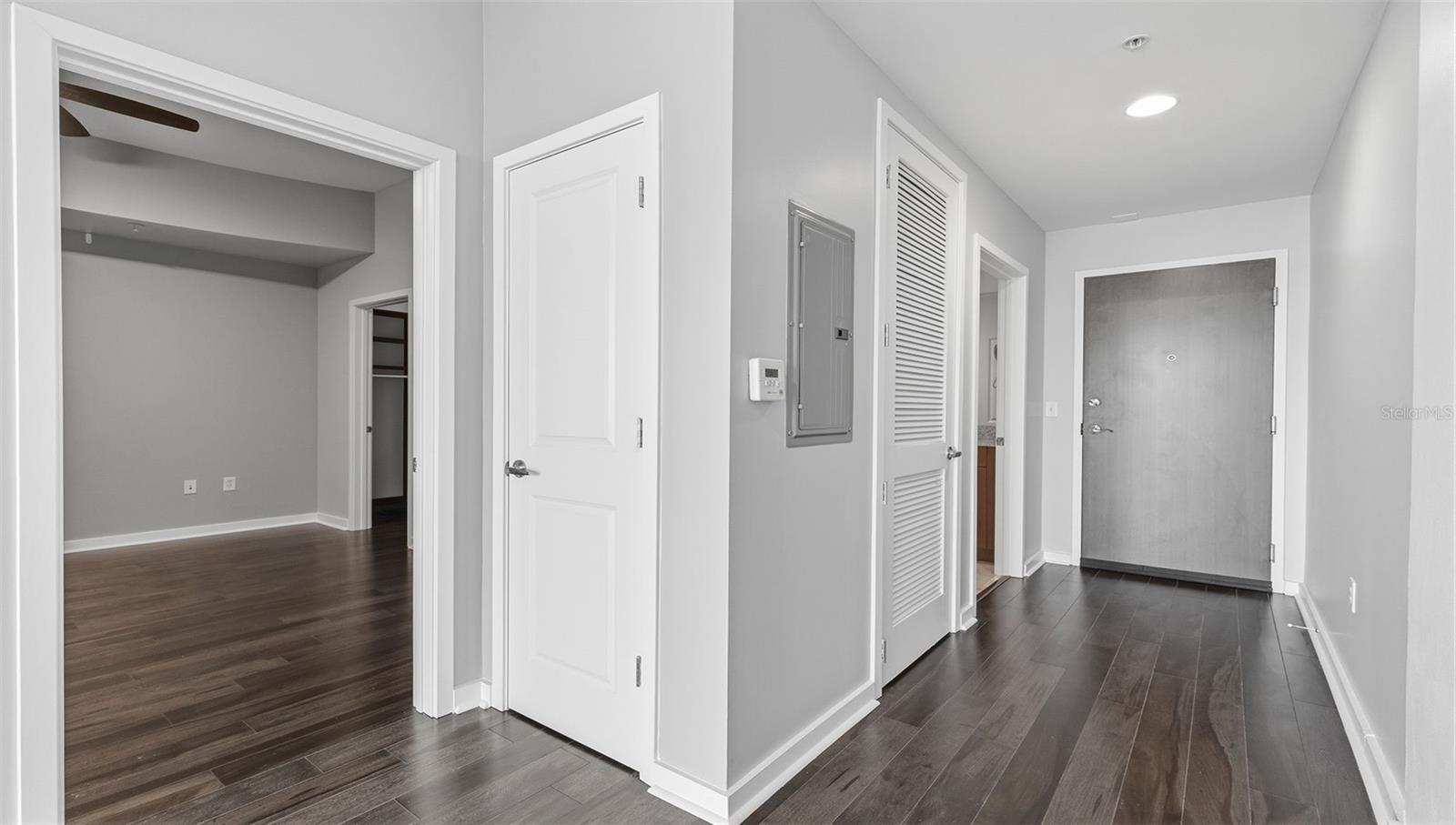Image 18 of 44 For 777 Ashley Drive 1209