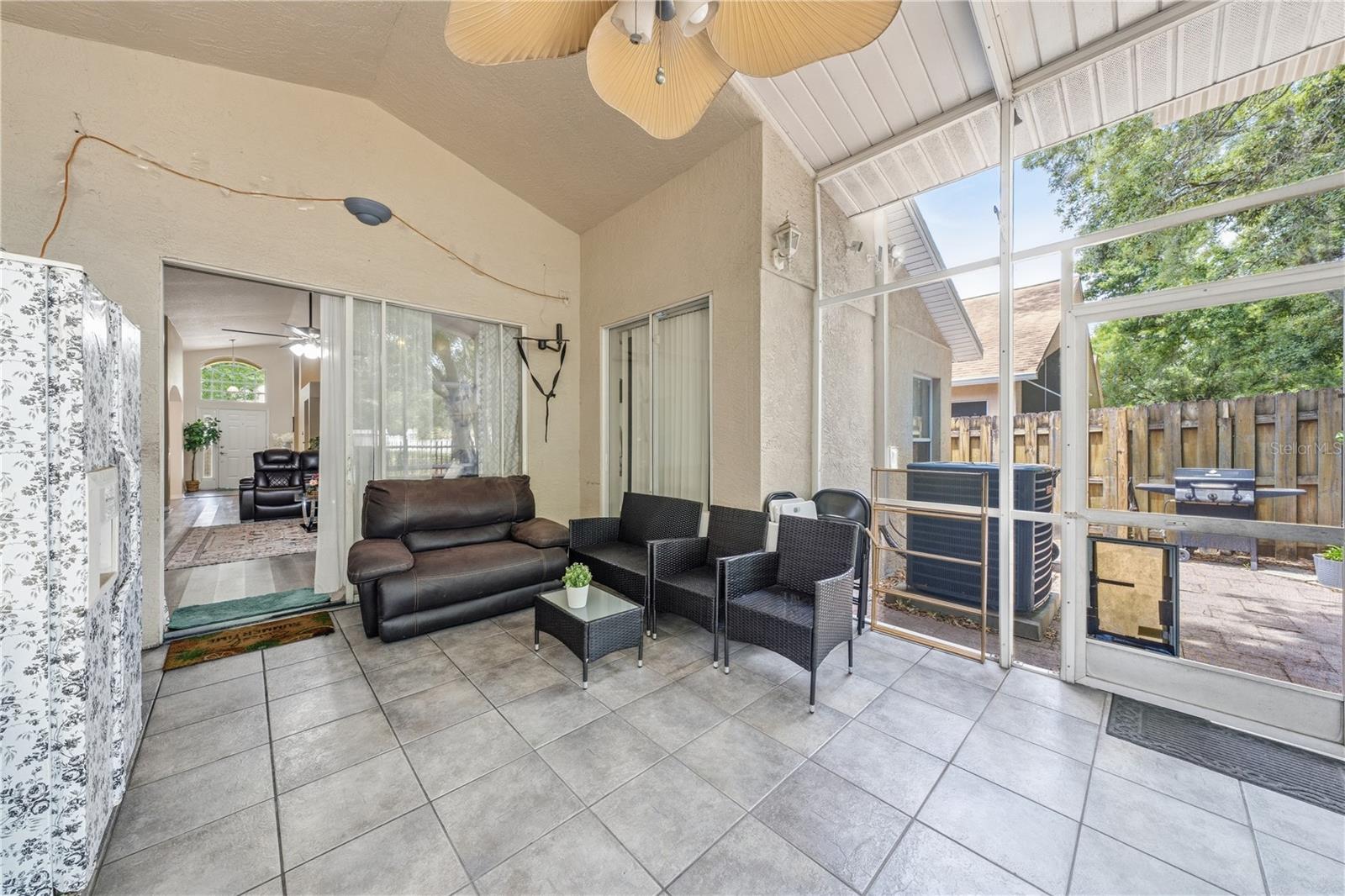 Listing photo id 33 for 3324 Manor Cove Circle