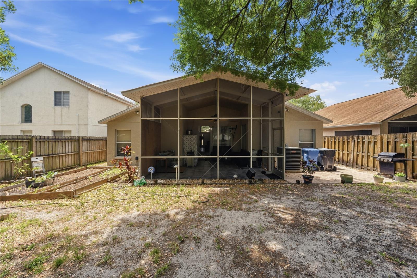 Listing photo id 35 for 3324 Manor Cove Circle